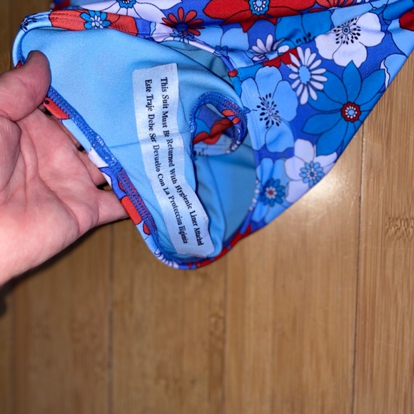 Cat & Jack Girls Swimsuit 10 12 NEW Short Sleeve Bow Back Red White Blue Flowers - Picture 5 of 14